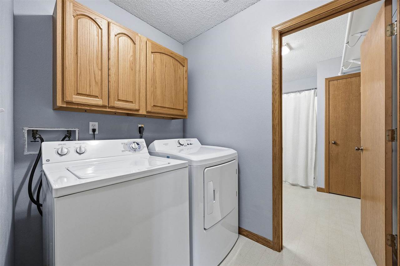660 Molly Drive North Liberty IA 52317