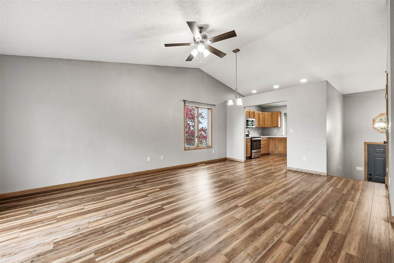 660 Molly Drive North Liberty IA 52317
