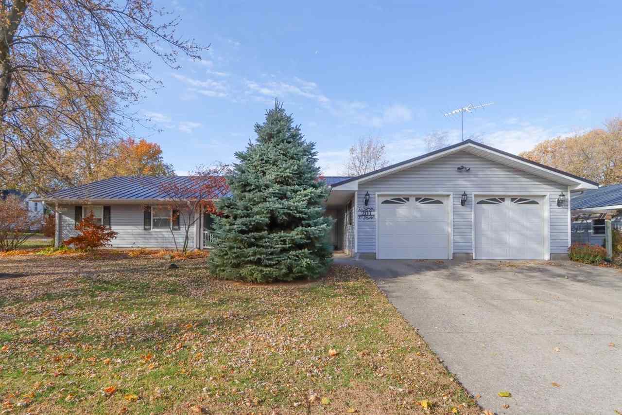 201 N Chestnut Winfield IA 52659
