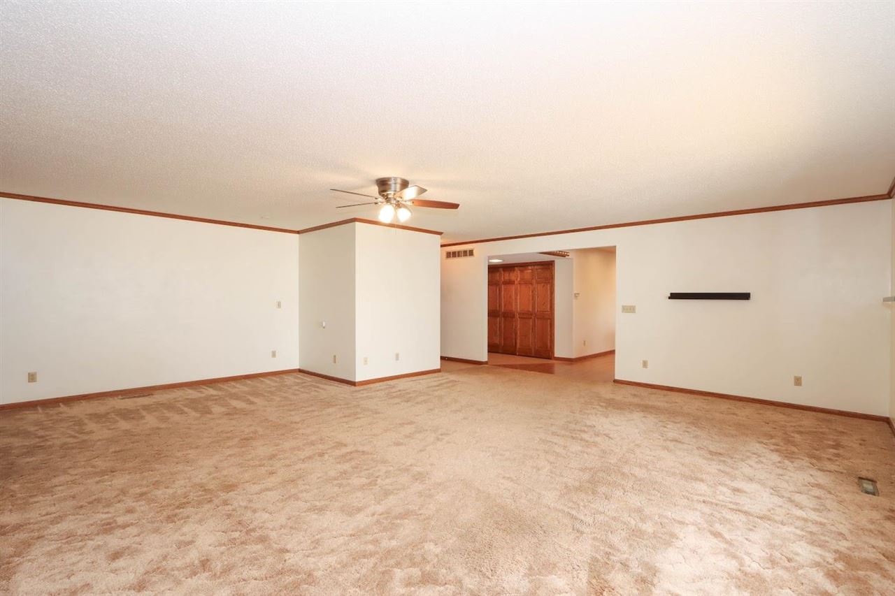 201 N Chestnut Winfield IA 52659