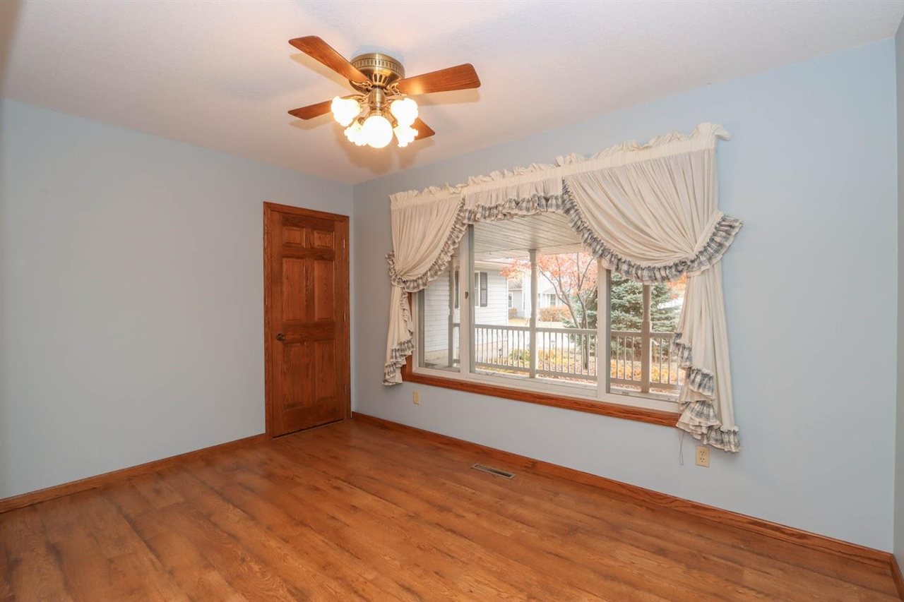 201 N Chestnut Winfield IA 52659