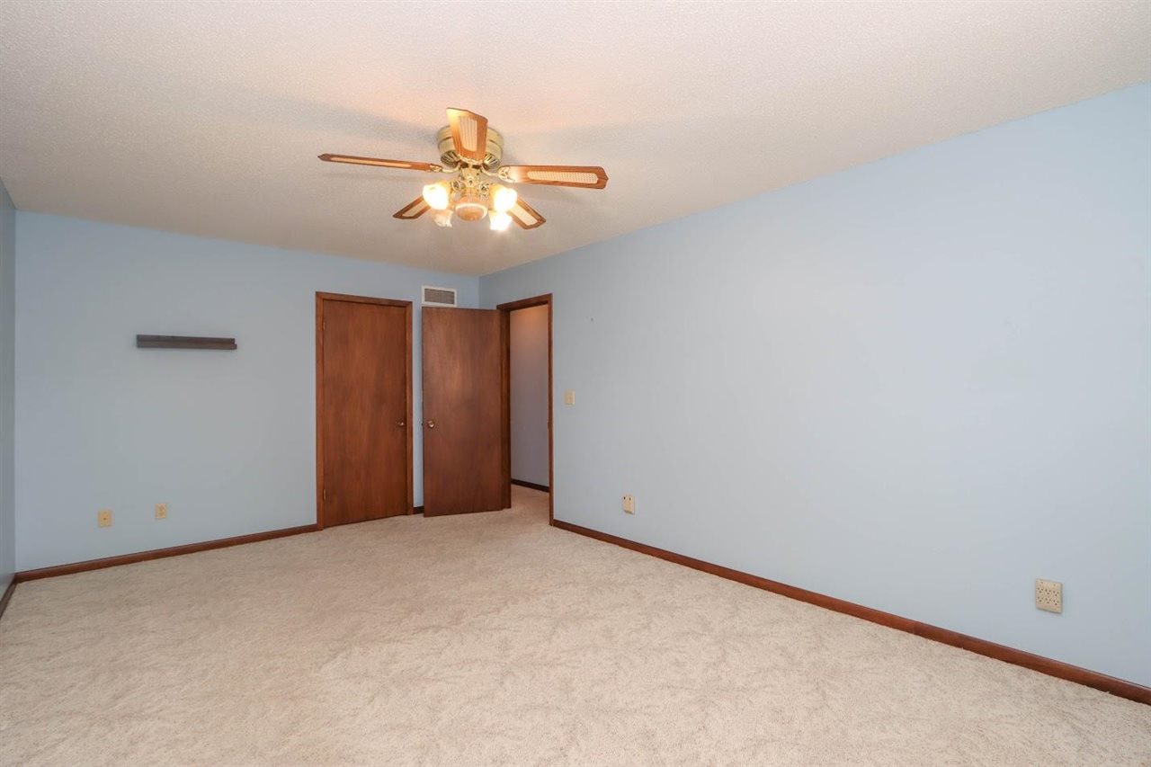 201 N Chestnut Winfield IA 52659