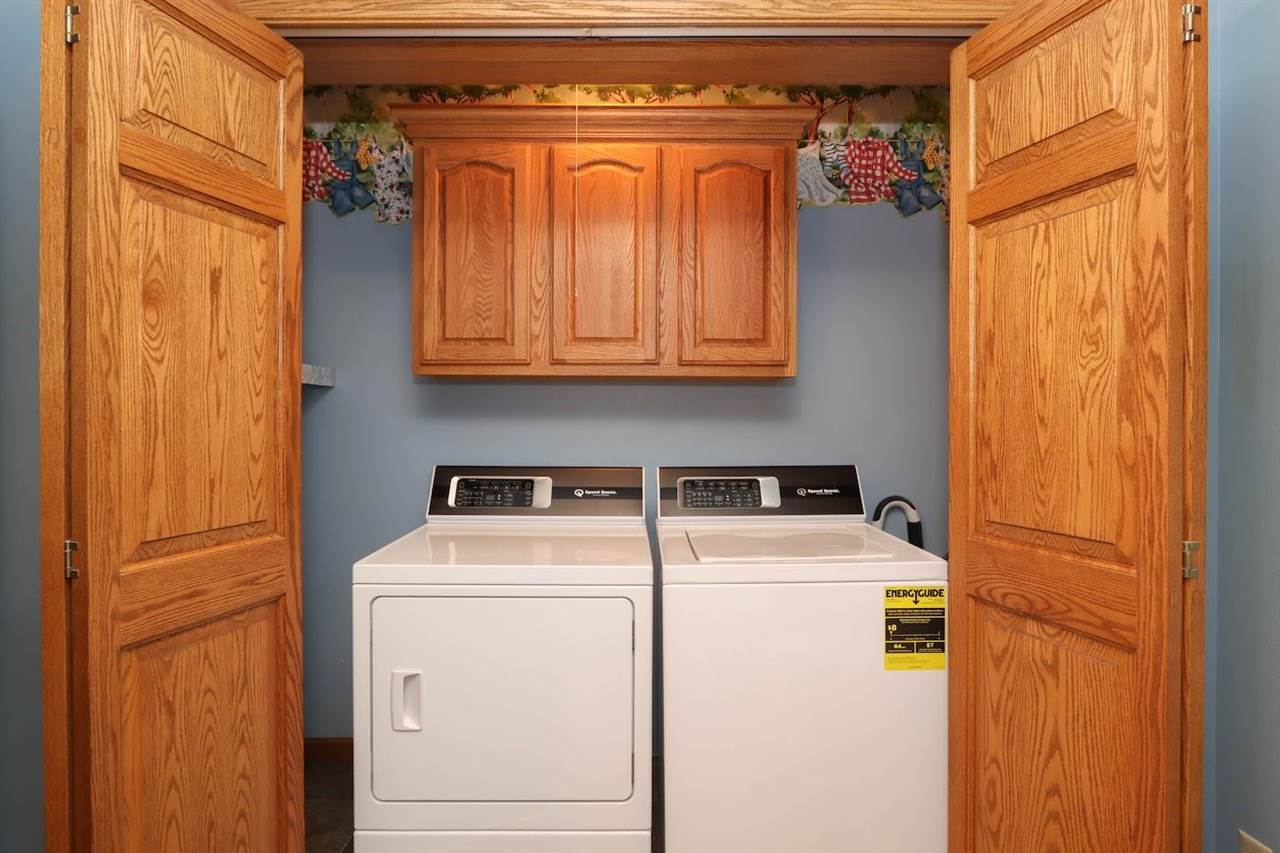 201 N Chestnut Winfield IA 52659