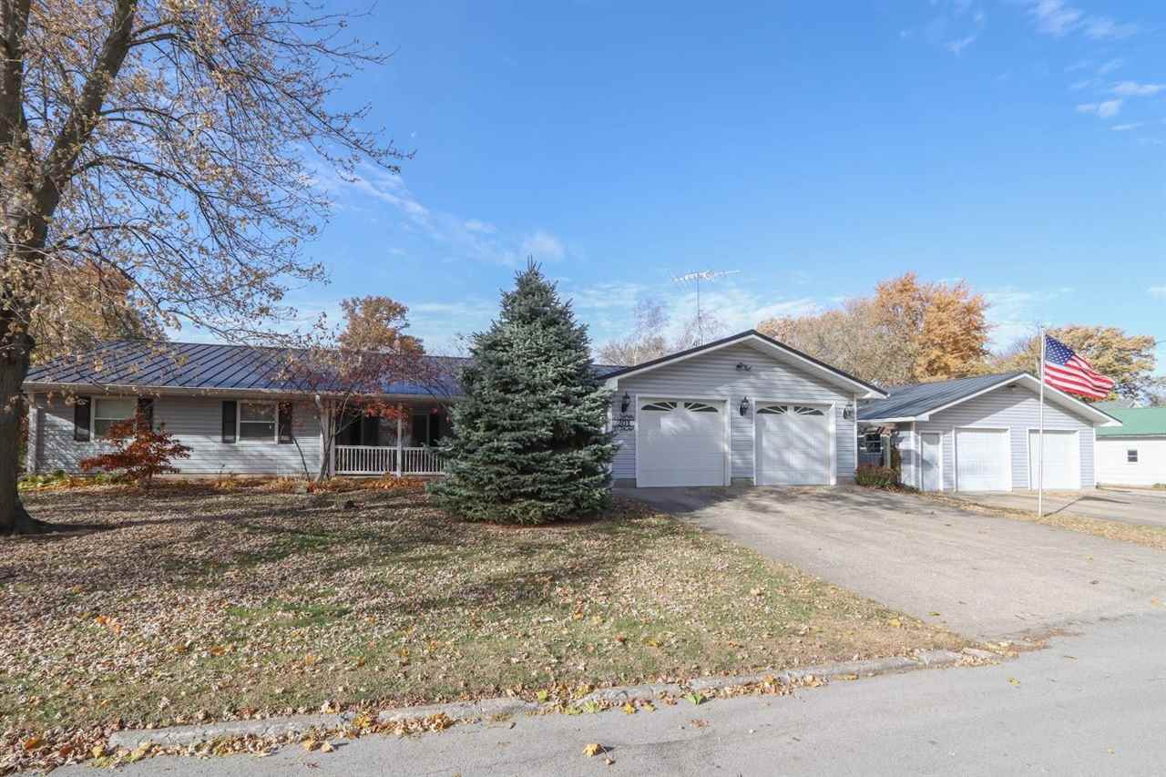 201 N Chestnut Winfield IA 52659
