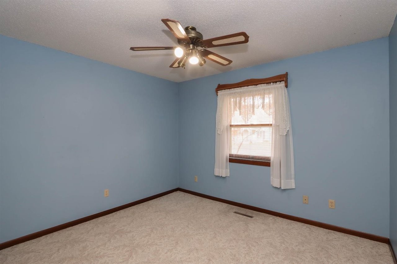 201 N Chestnut Winfield IA 52659