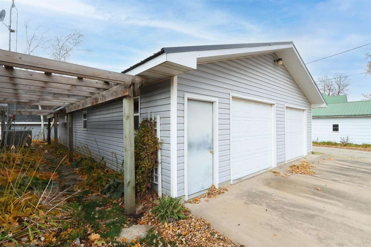 201 N Chestnut Winfield IA 52659
