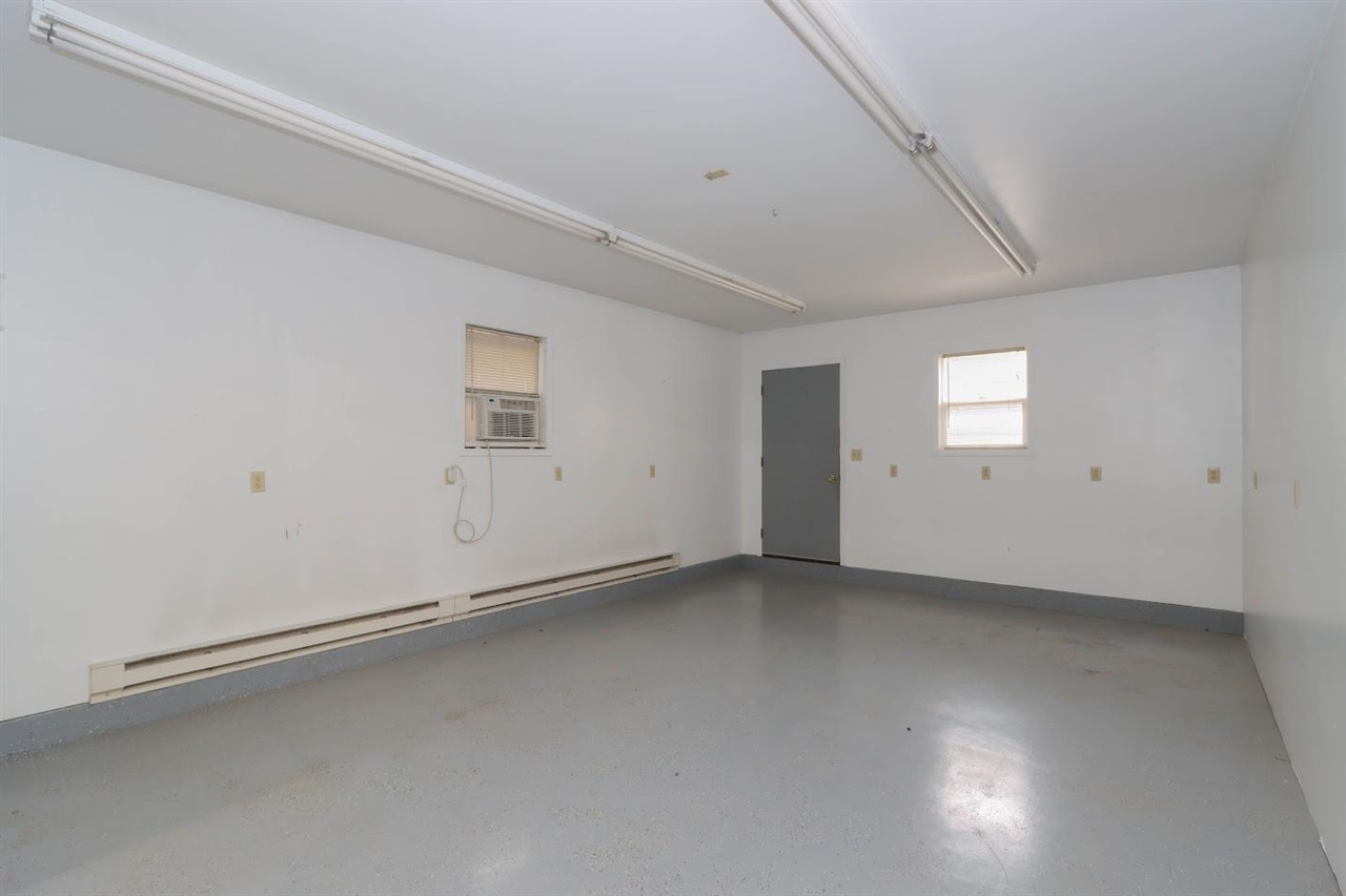 201 N Chestnut Winfield IA 52659
