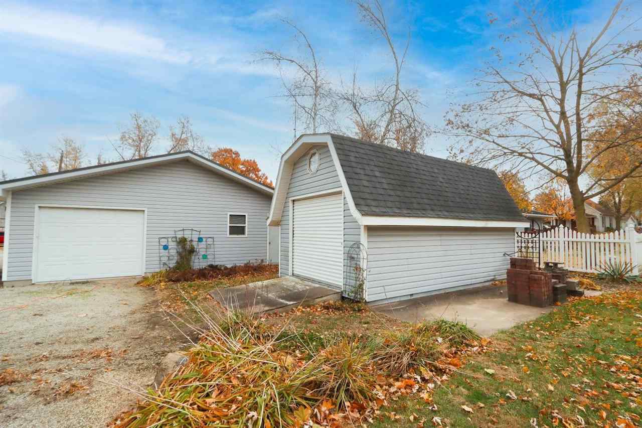 201 N Chestnut Winfield IA 52659