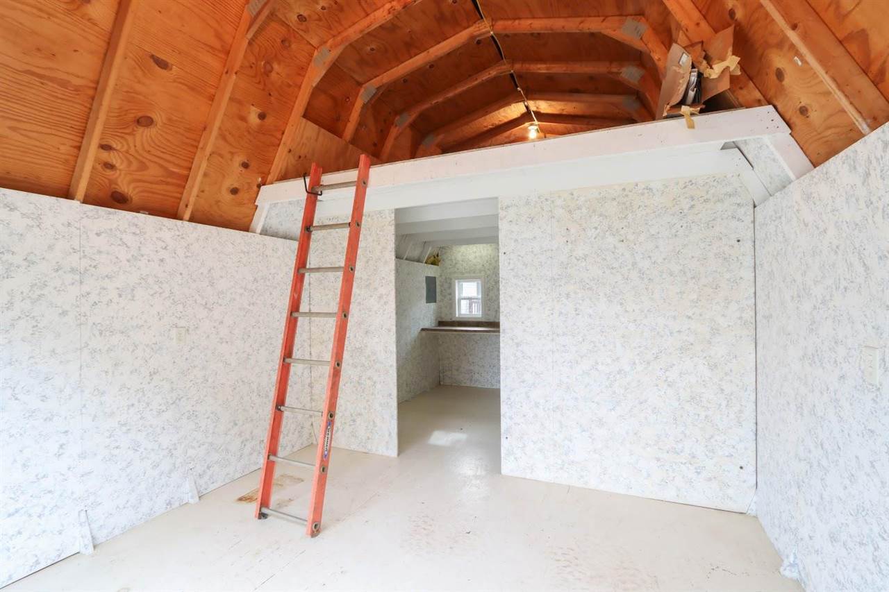 201 N Chestnut Winfield IA 52659
