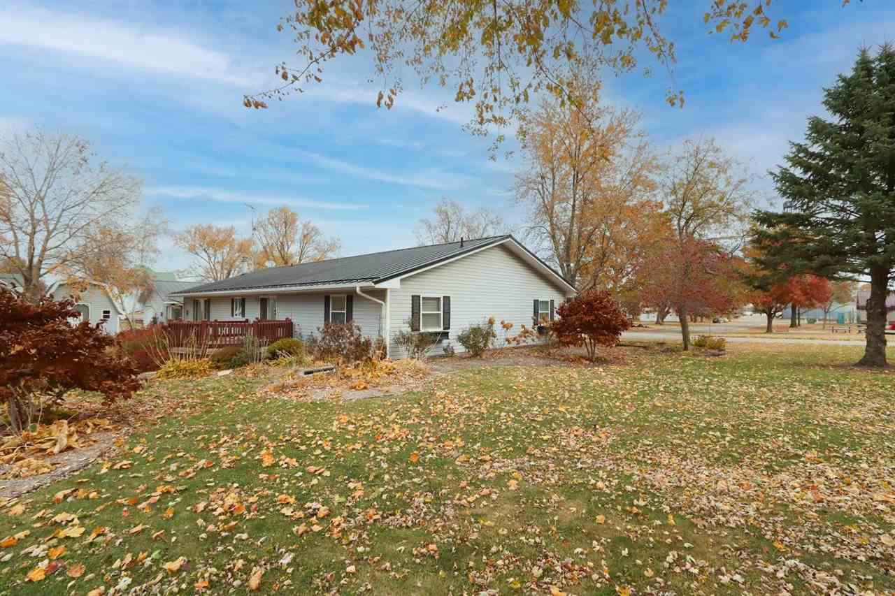 201 N Chestnut Winfield IA 52659