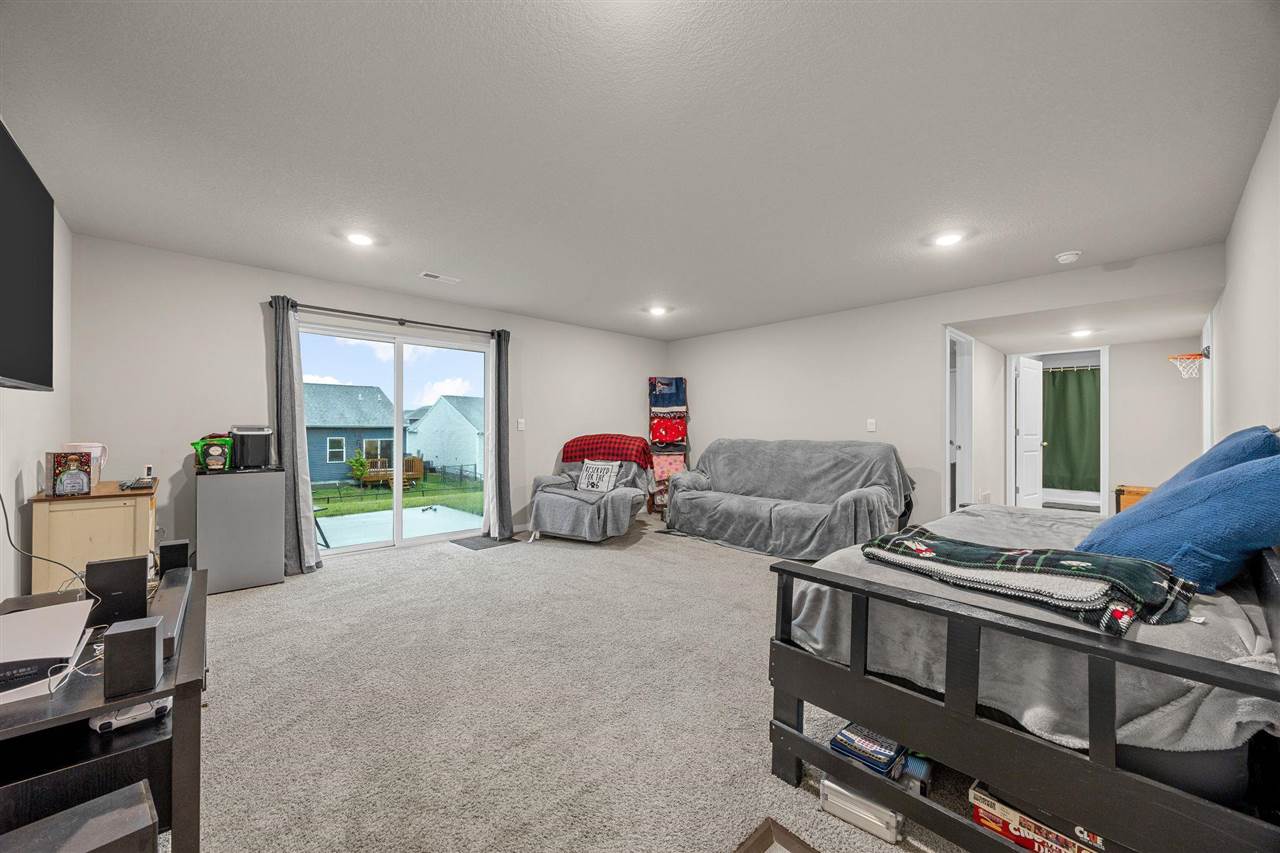 613 Maddie Lane Tiffin IA 52340