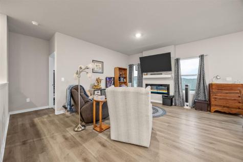 613 Maddie Lane Tiffin IA 52340