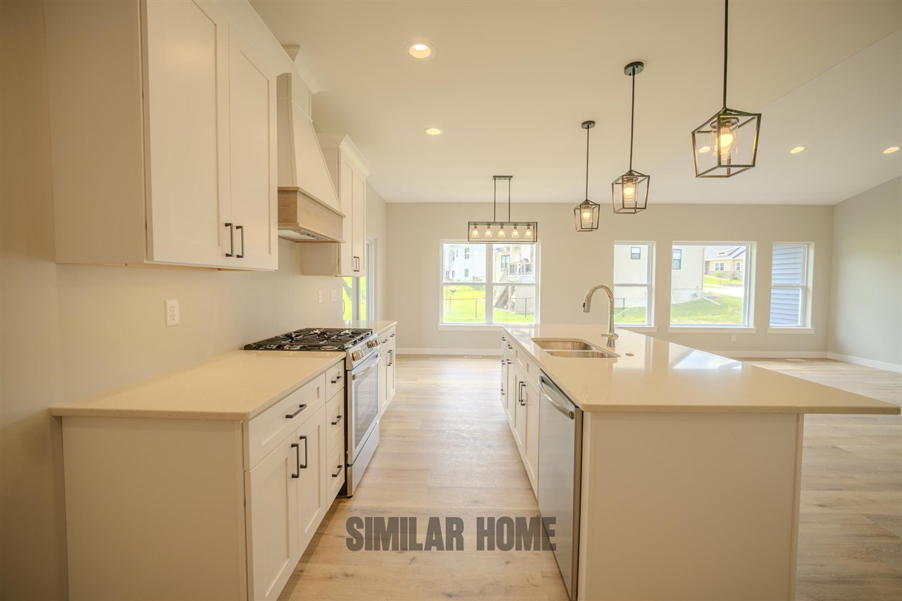 1509 Legend Drive Tiffin IA 52340