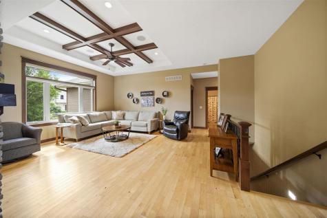 617 Majestic Oak Ridge Solon IA 52333