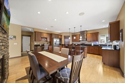 617 Majestic Oak Ridge Solon IA 52333