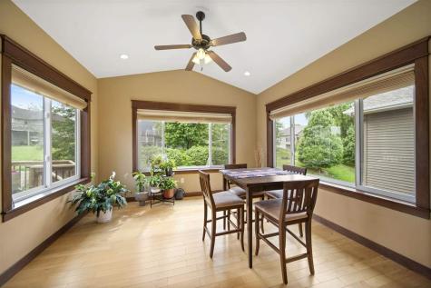617 Majestic Oak Ridge Solon IA 52333