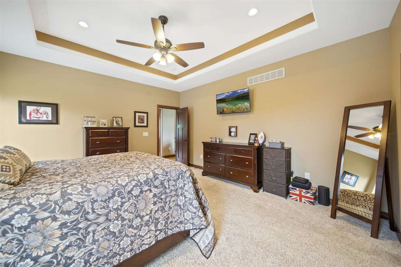 617 Majestic Oak Ridge Solon IA 52333