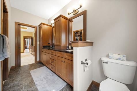 617 Majestic Oak Ridge Solon IA 52333