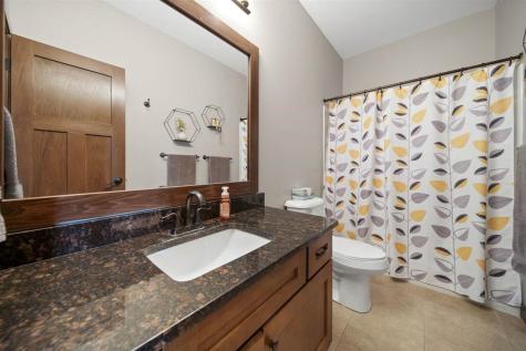 617 Majestic Oak Ridge Solon IA 52333