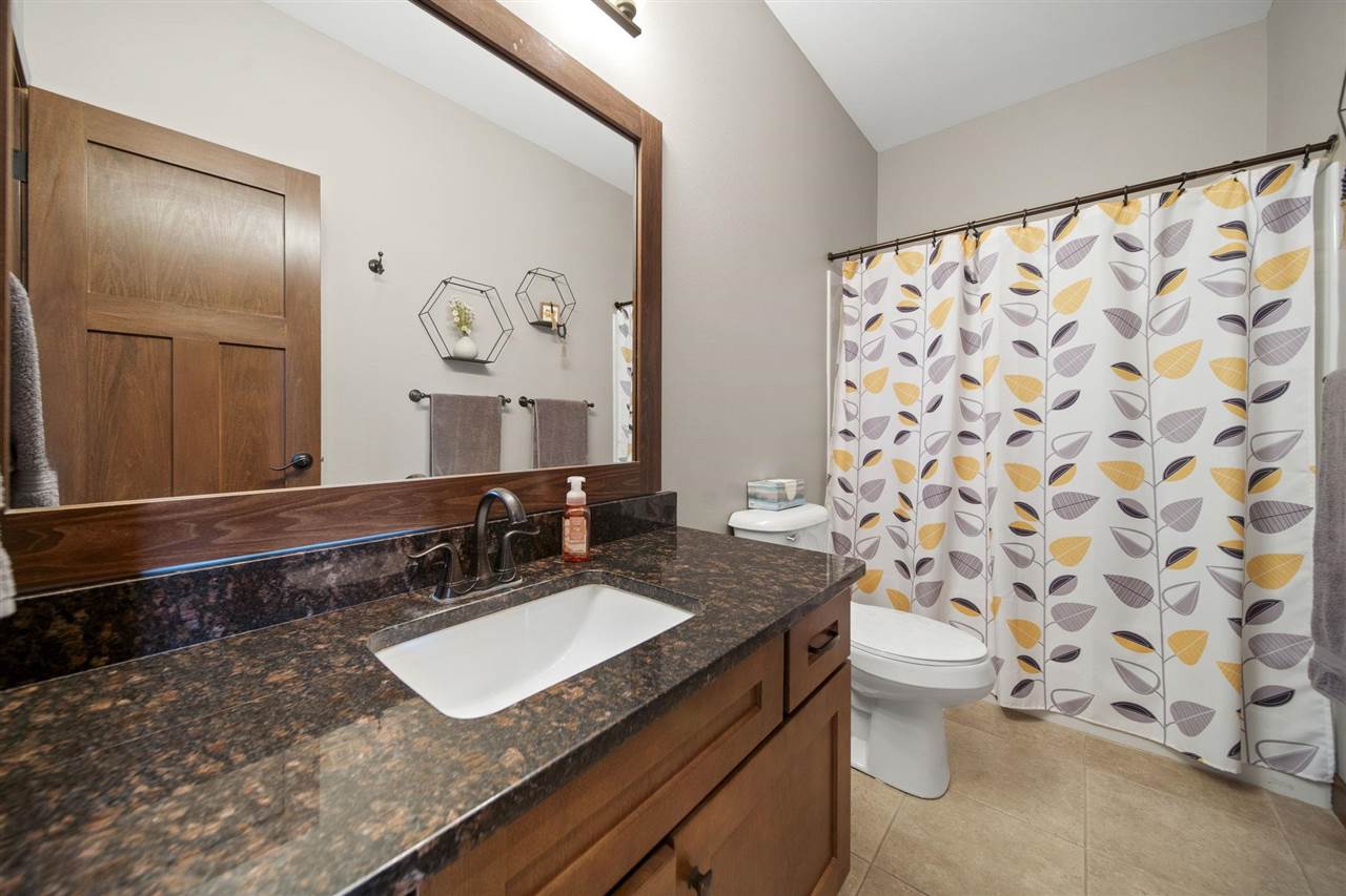 617 Majestic Oak Ridge Solon IA 52333
