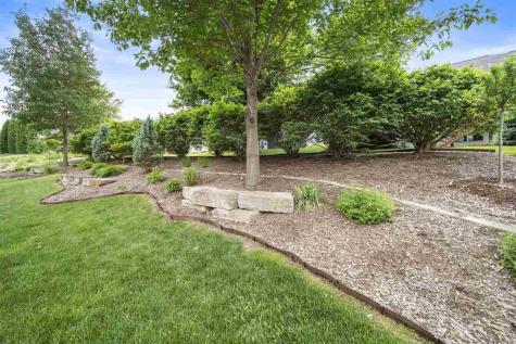 617 Majestic Oak Ridge Solon IA 52333