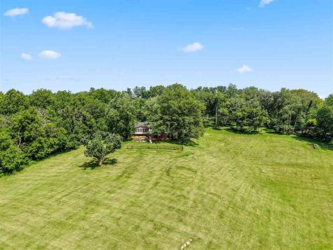 4823 NE Rapid Creek Road Iowa City IA 52240