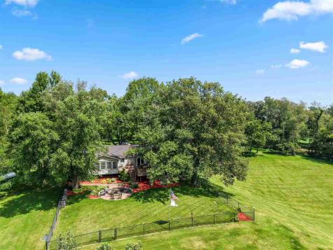 4823 NE Rapid Creek Road Iowa City IA 52240