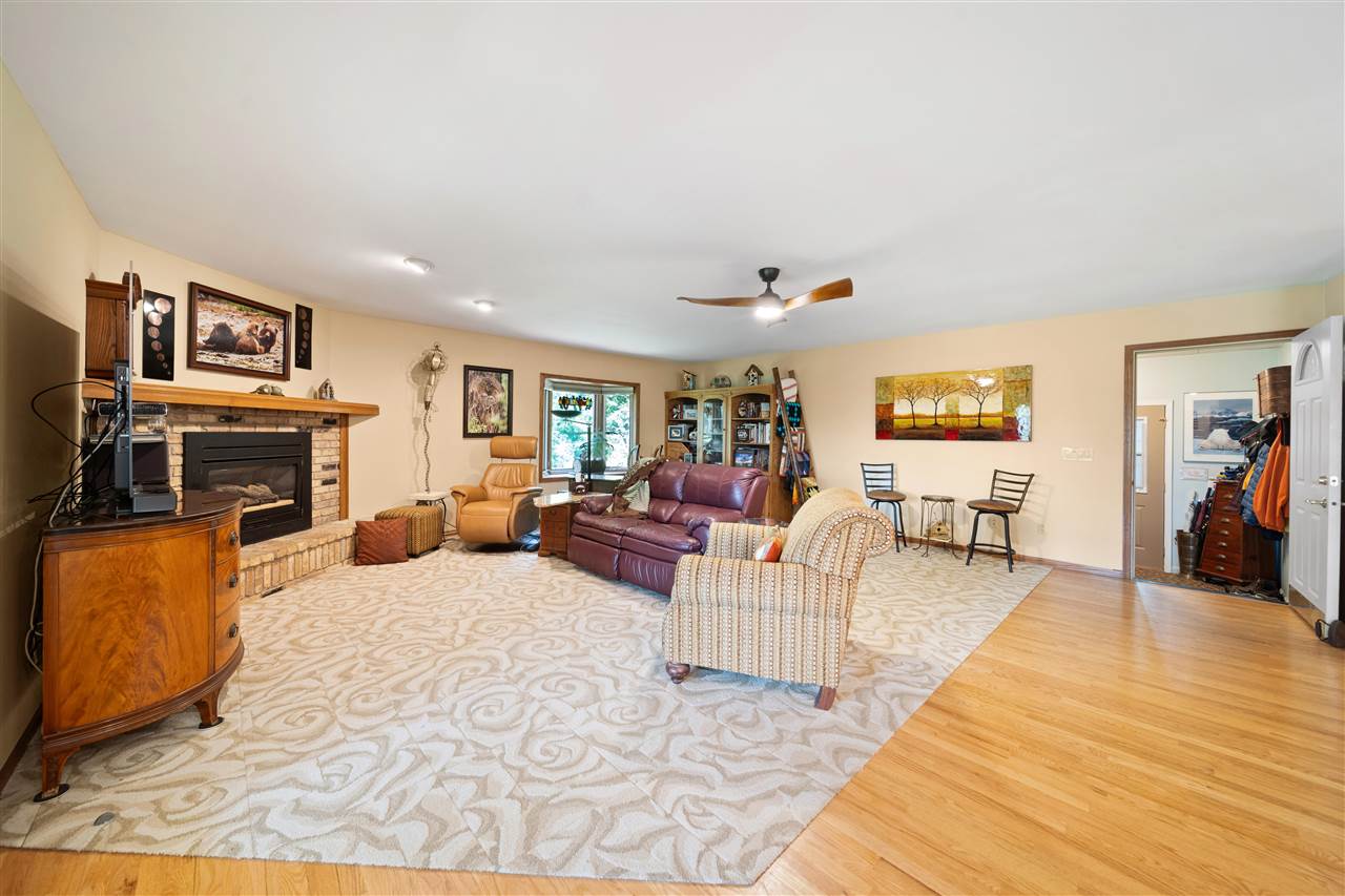 4823 NE Rapid Creek Road Iowa City IA 52240