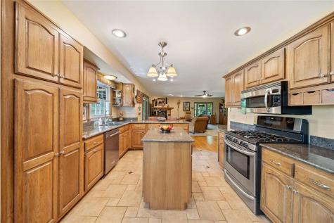 4823 NE Rapid Creek Road Iowa City IA 52240