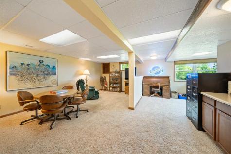 4823 NE Rapid Creek Road Iowa City IA 52240