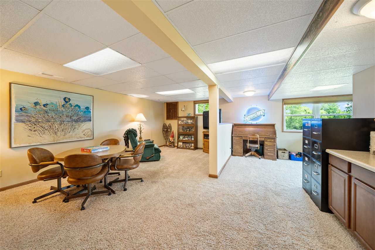 4823 NE Rapid Creek Road Iowa City IA 52240