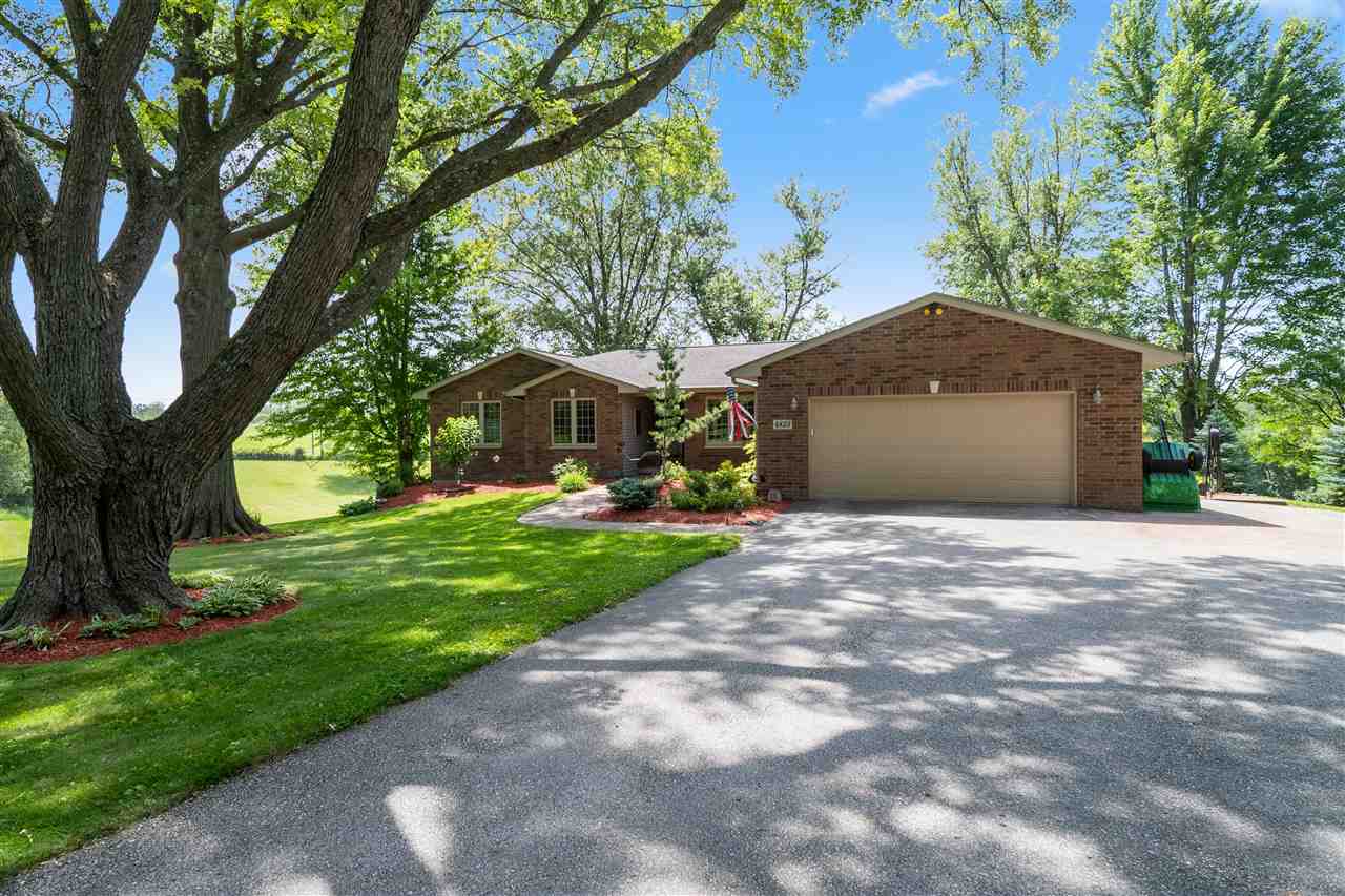 4823 NE Rapid Creek Road Iowa City IA 52240