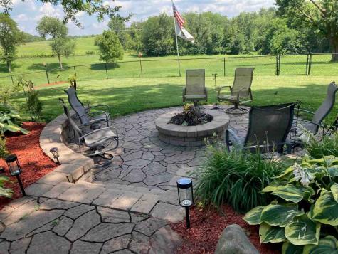 4823 NE Rapid Creek Road Iowa City IA 52240