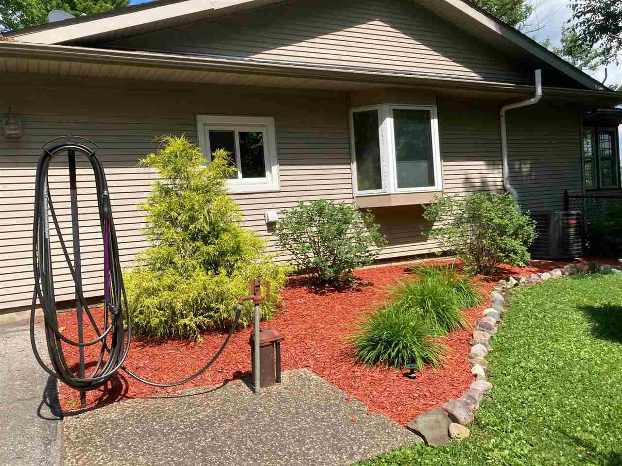4823 NE Rapid Creek Road Iowa City IA 52240