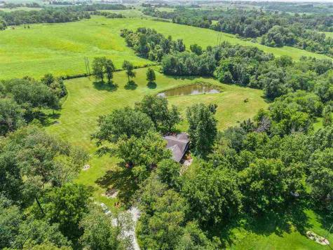 4823 NE Rapid Creek Road Iowa City IA 52240