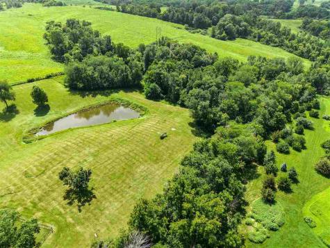 4823 NE Rapid Creek Road Iowa City IA 52240