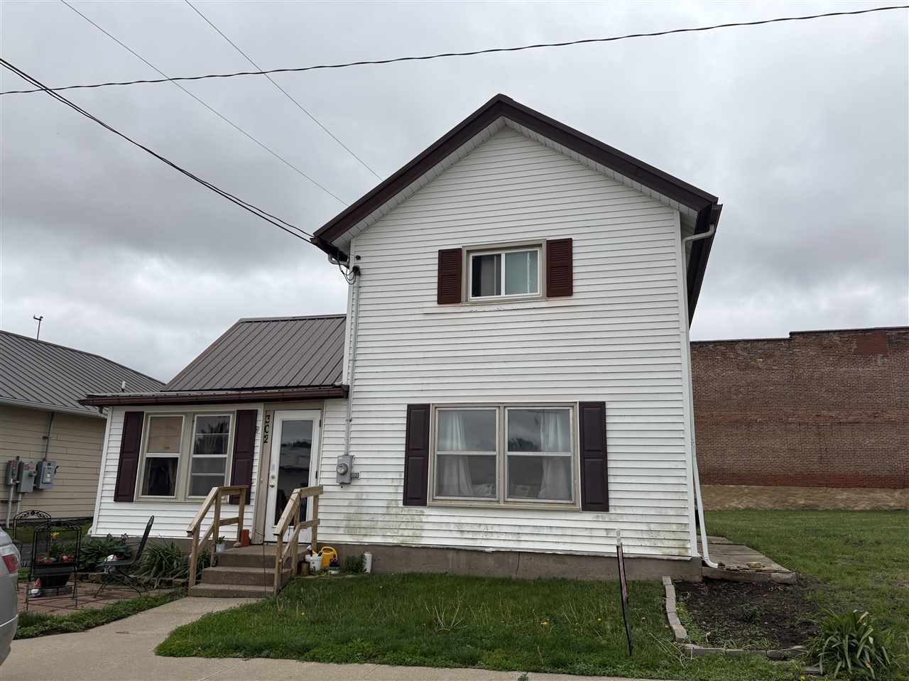 302 Long Avenue Lost Nation IA 52254