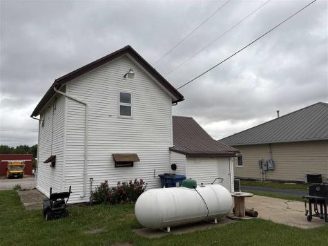302 Long Avenue Lost Nation IA 52254