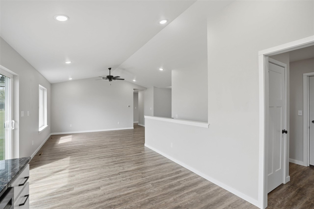 921 S 12th Avenue Washington IA 52353