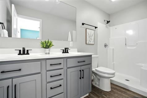 921 S 12th Avenue Washington IA 52353