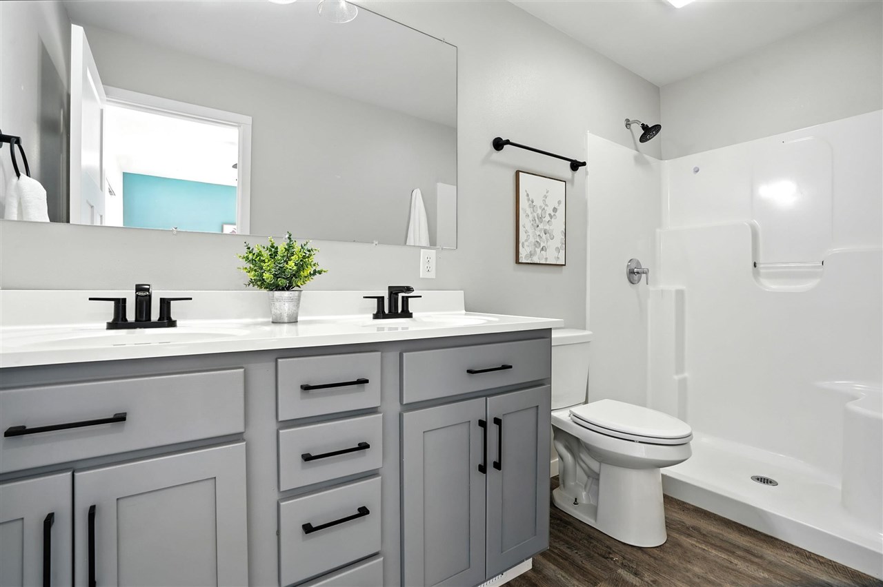921 S 12th Avenue Washington IA 52353