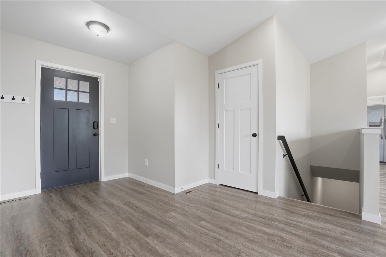 921 S 12th Avenue Washington IA 52353