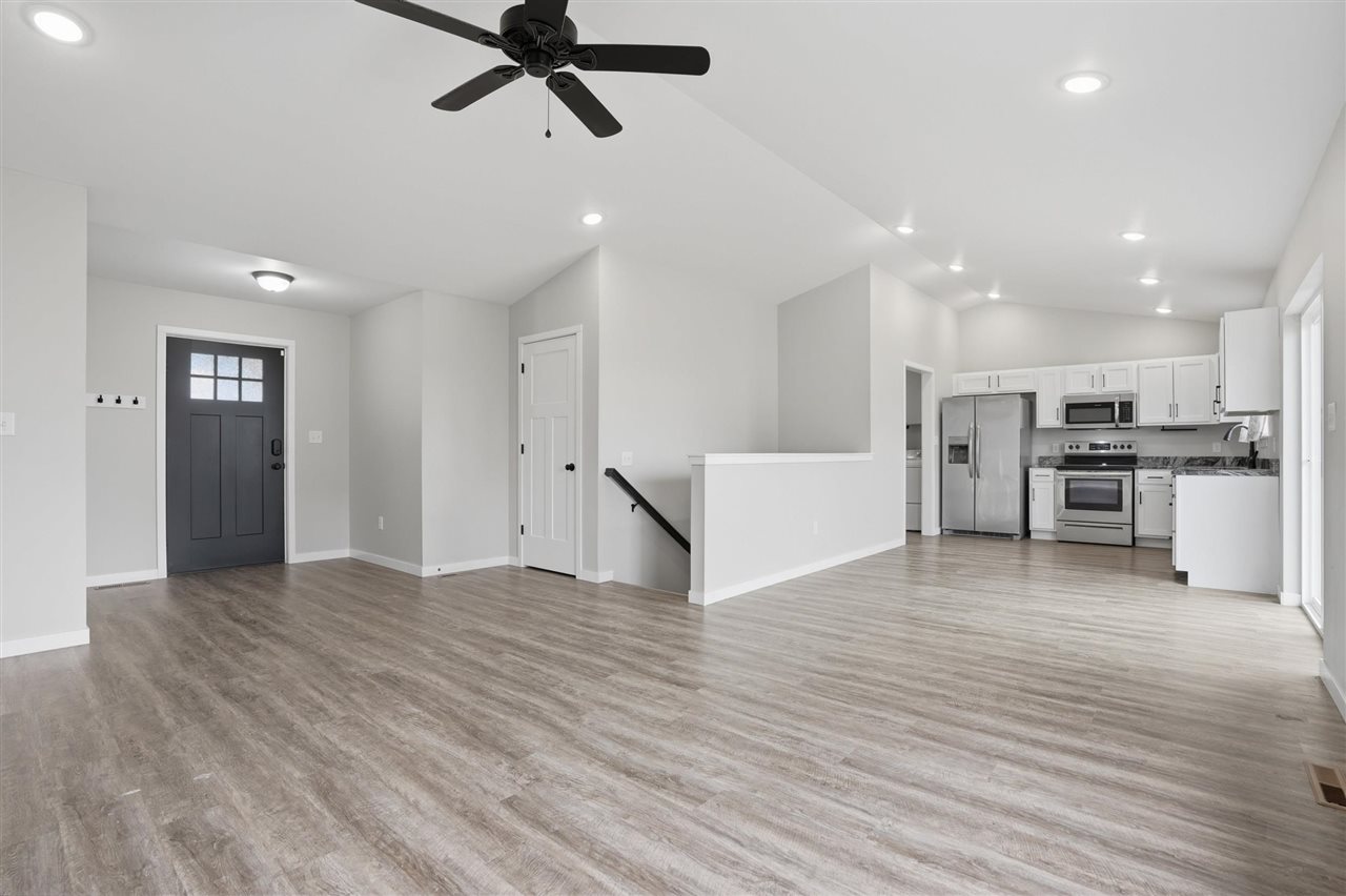 921 S 12th Avenue Washington IA 52353