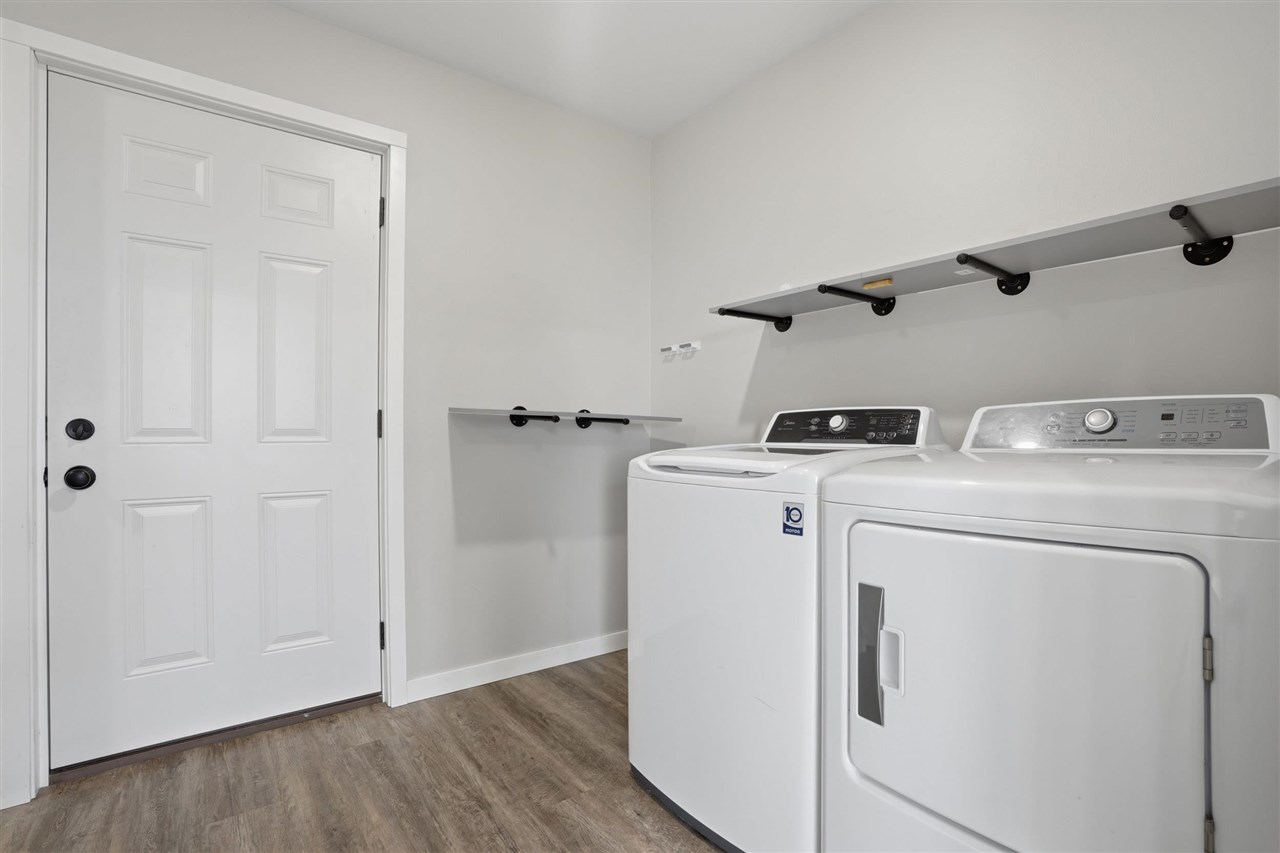 921 S 12th Avenue Washington IA 52353