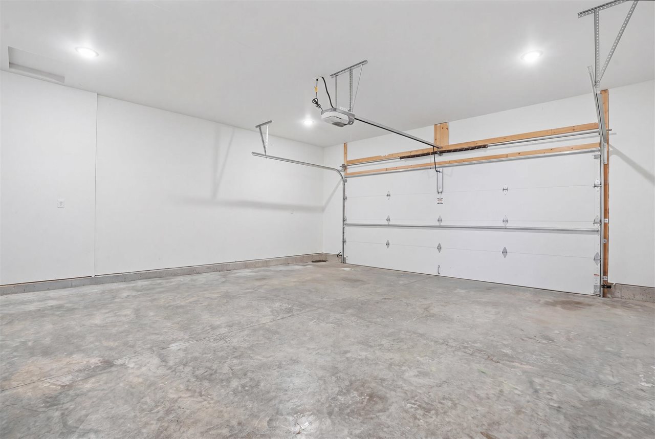921 S 12th Avenue Washington IA 52353