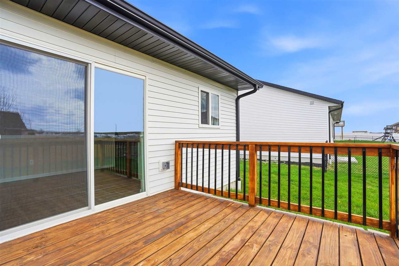921 S 12th Avenue Washington IA 52353