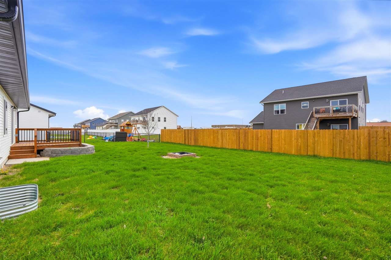 921 S 12th Avenue Washington IA 52353