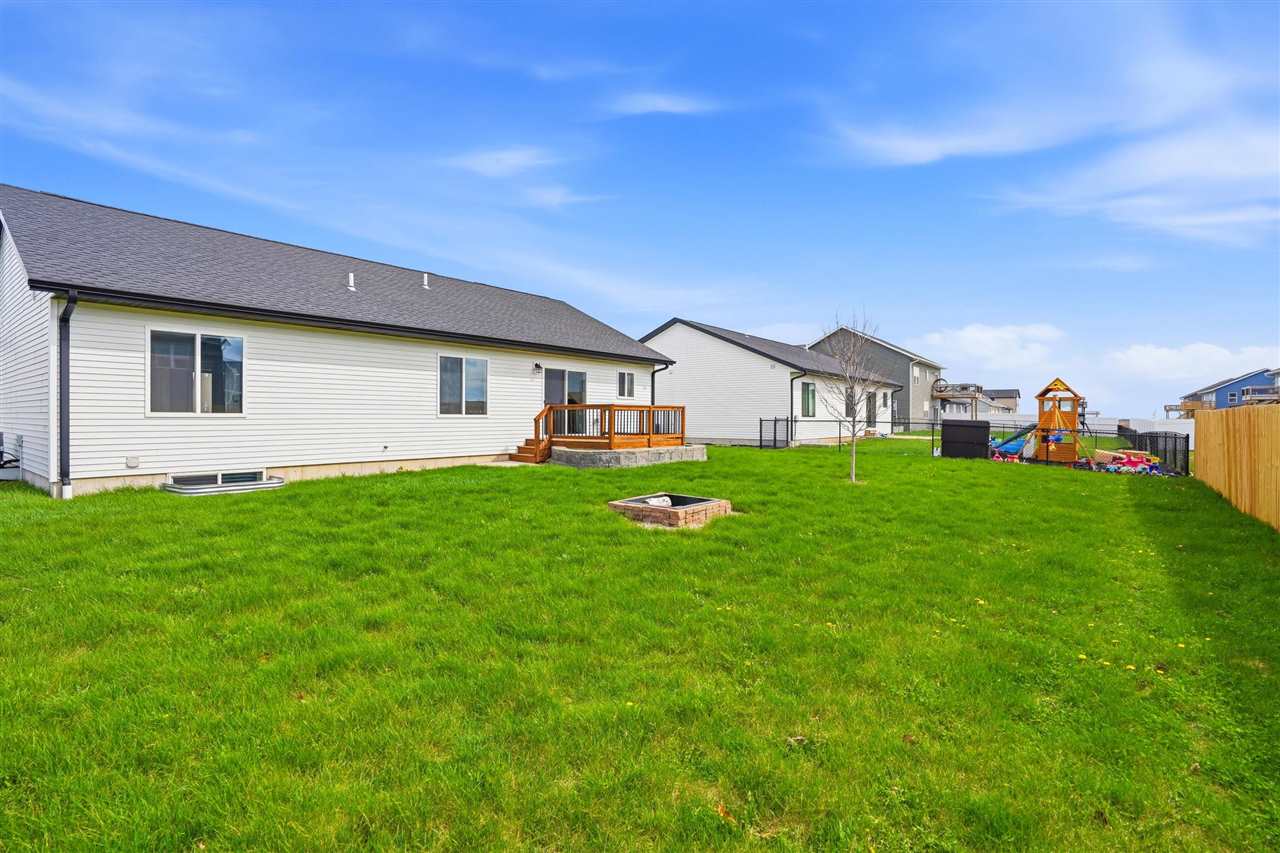 921 S 12th Avenue Washington IA 52353