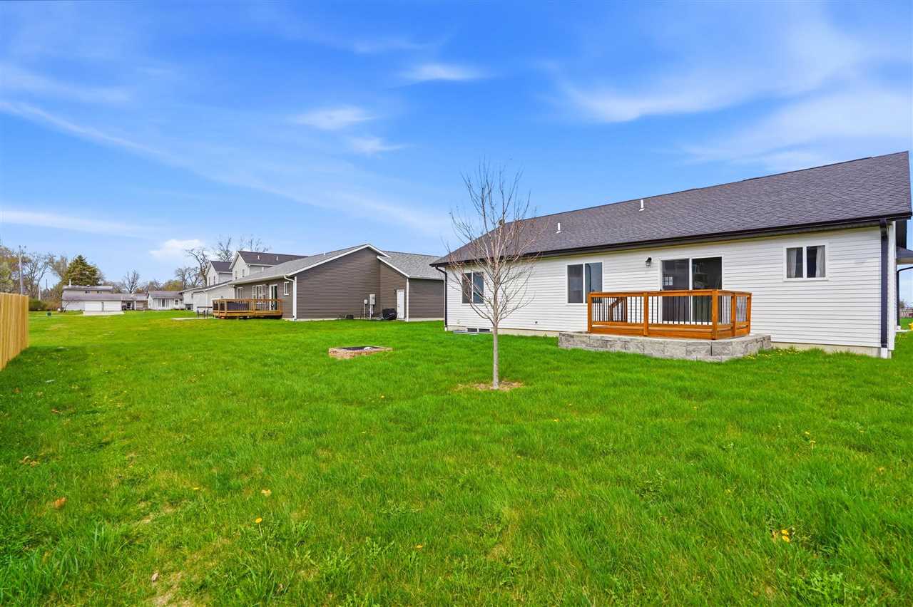 921 S 12th Avenue Washington IA 52353