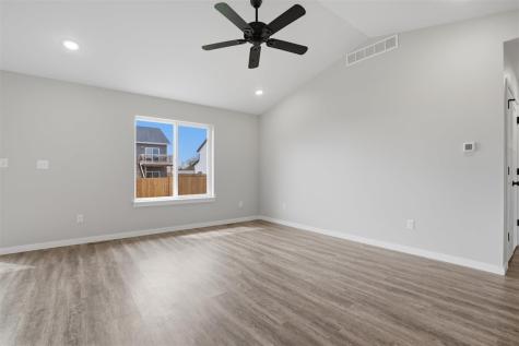 921 S 12th Avenue Washington IA 52353